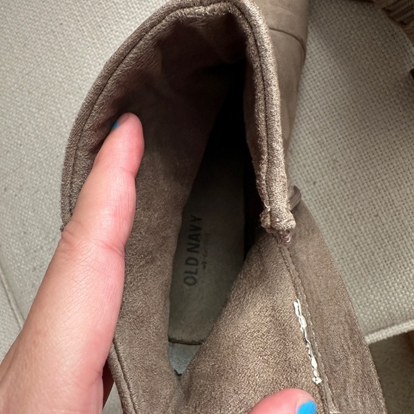 Old Navy Tan Ankle Boots Size 8 - Picture 4 of 6